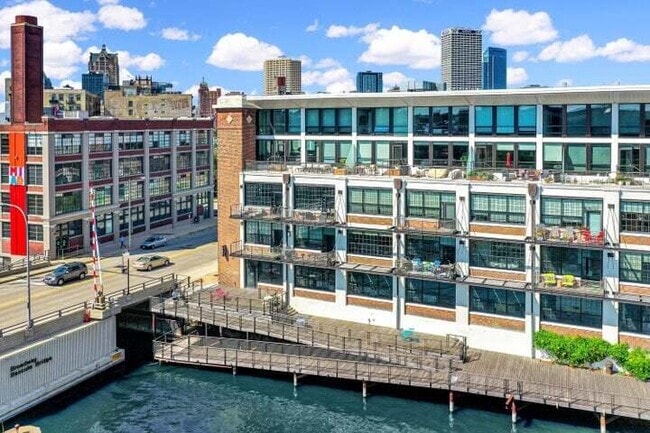 Photo - 311 E Erie St Condo Unit 419