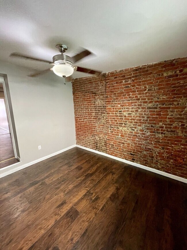 Photo - 2131 E Tioga St Unit 1st Floor