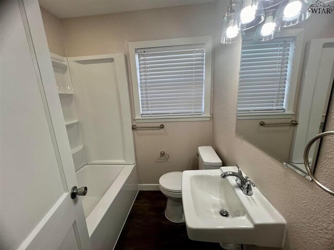 Photo - 4123 Faith Rd