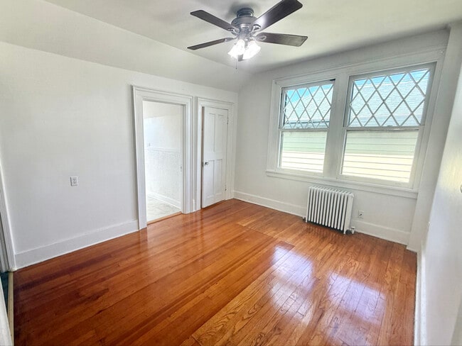 Building Photo - 228 Saratoga St Unit 5 Rental