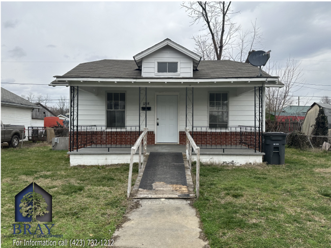 Photo - 1238 Willow St House