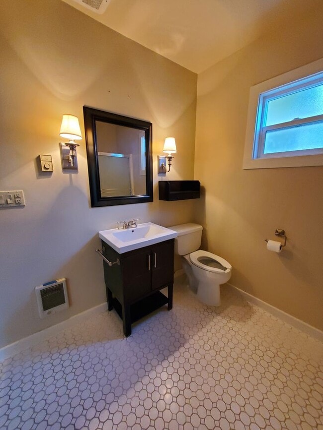 Photo - *Coming Soon*  2 Bedroom 1 bath home with ...