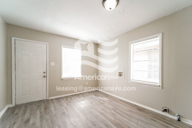 Photo - 227 Roosevelt St