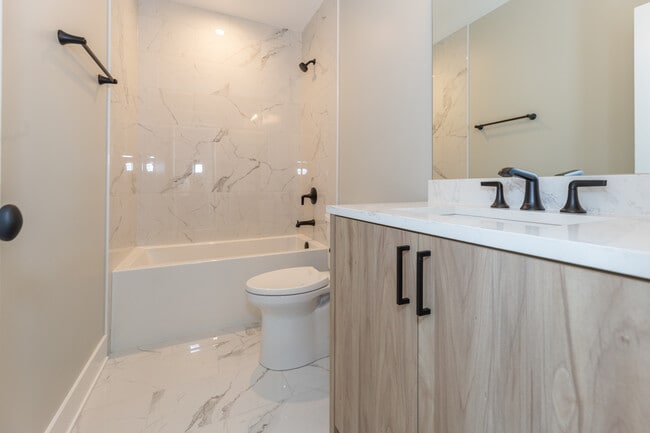 Photo - Bissell Apartments