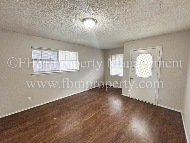 Photo - 1603 S Hall St Unidad A