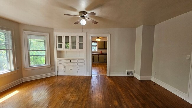 Building Photo - 316 S 7th Ave Unit 1/2