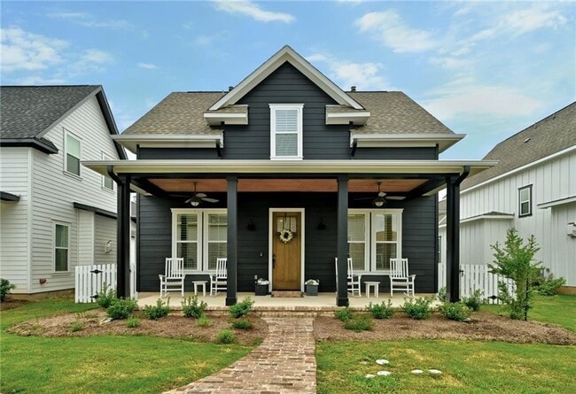 Building Photo - 1095 Twain St