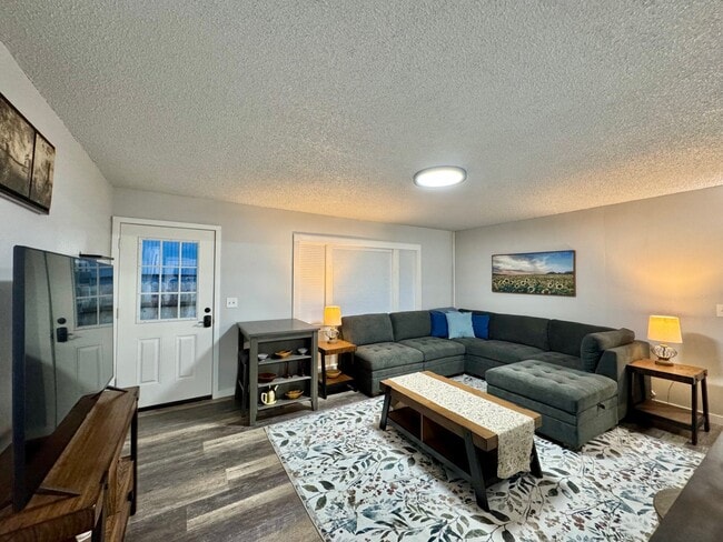 4417 Columbia Blvd