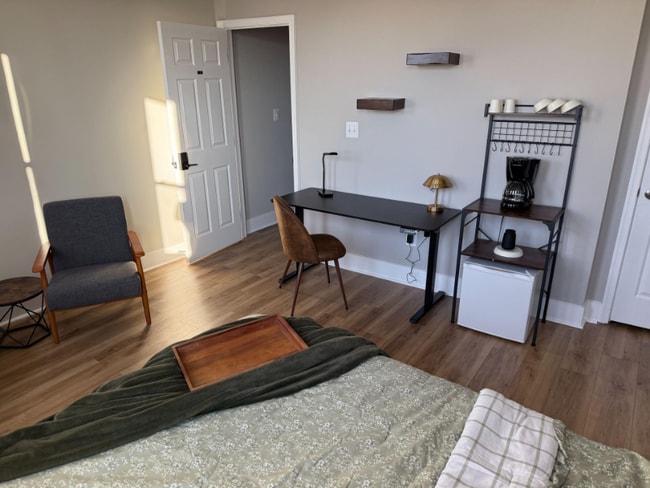 Photo - 1618 E Biddle St