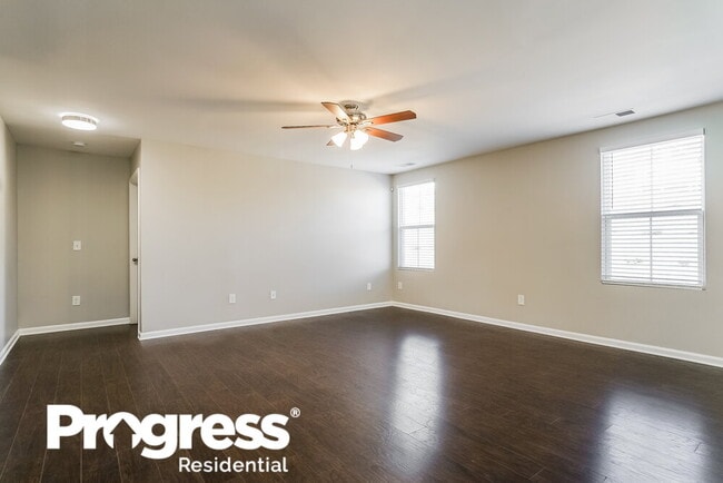 Photo - 281 Fieldspar Ln