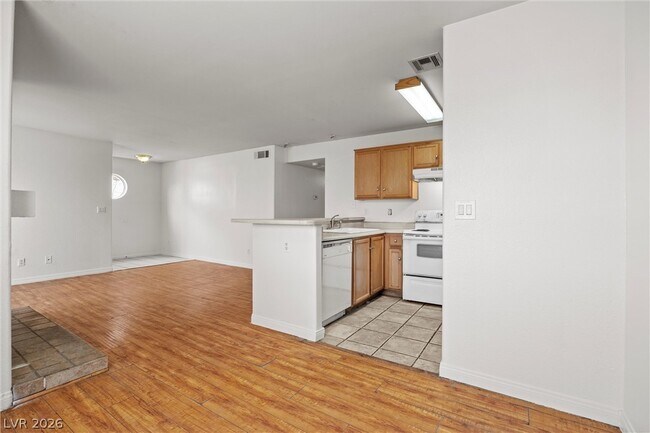 2972 Juniper Hills Blvd Unit 202