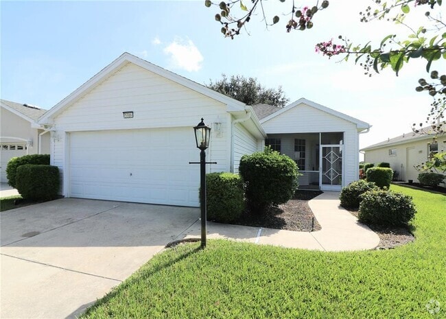 Building Photo - 5316 Sir Churchill Dr Rental