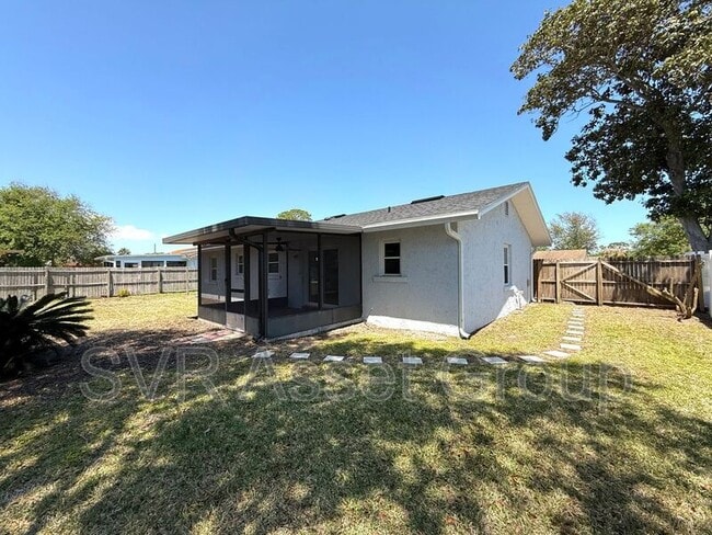 Photo - 432 Helmsman Ln