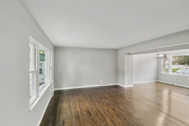 Photo - 4737 Belmont Rd