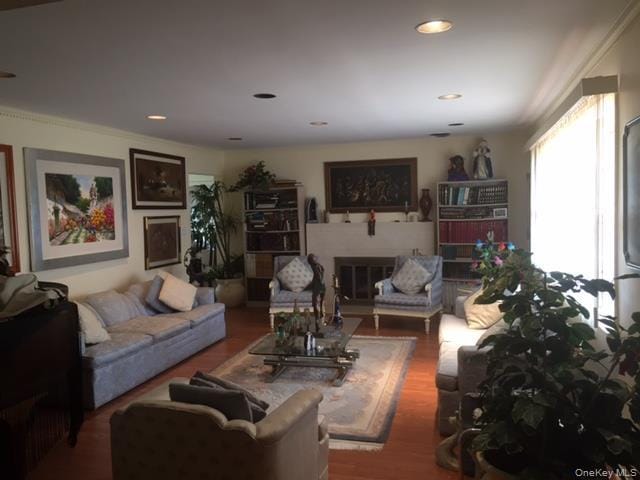 Photo - 149 Lakeside Dr E