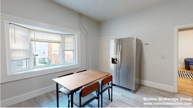 Photo - 28 Sumner St Unit 1