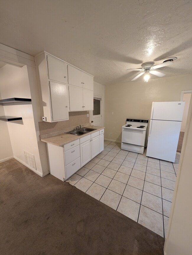 Photo - 113 W 600 N Unit 2