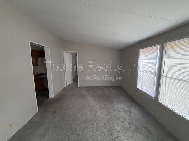 Photo - 26 Hemlock Ln