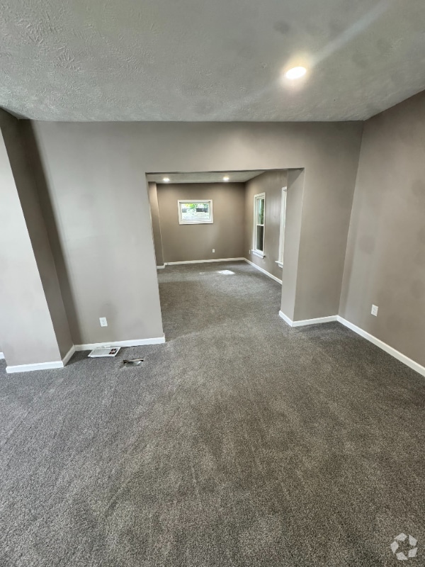 Building Photo - 3876 W 18th St Rental