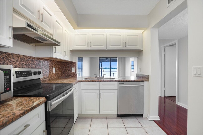 Photo - 109 Lake Emerald Dr Unit 110