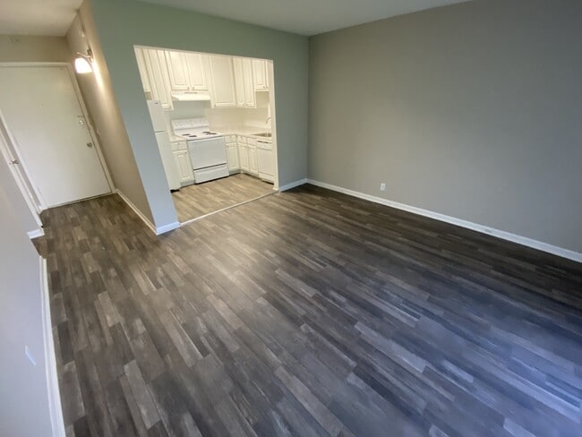 LIVING ROOM/KITCHEN