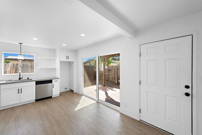 Photo - 219 Avenida Santa Barbara Unit A