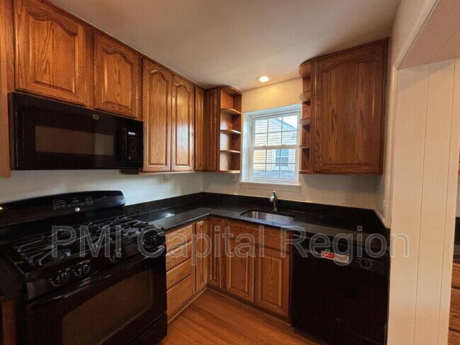 Photo - 8710 Maywood Ave