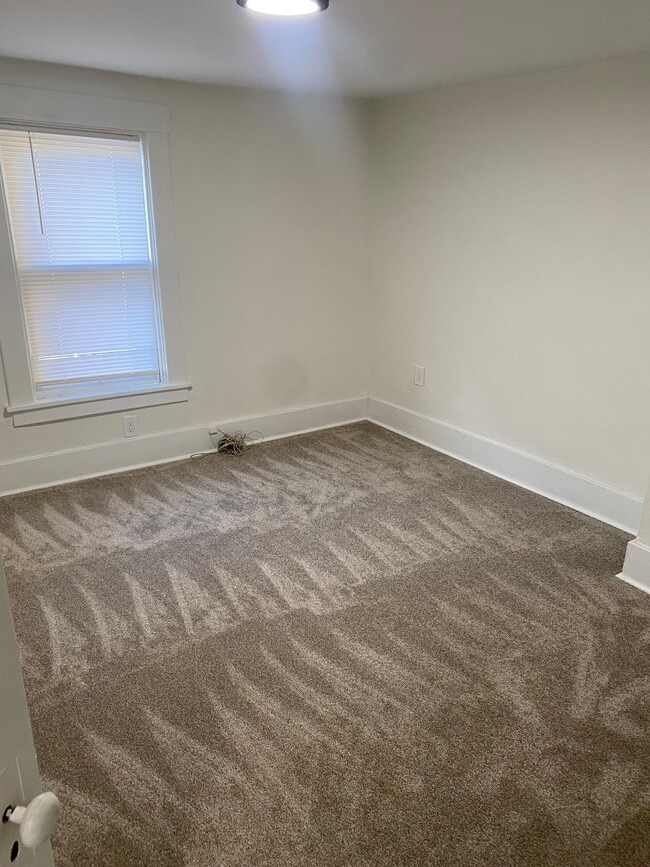 Photo - 451 Oregon Ave