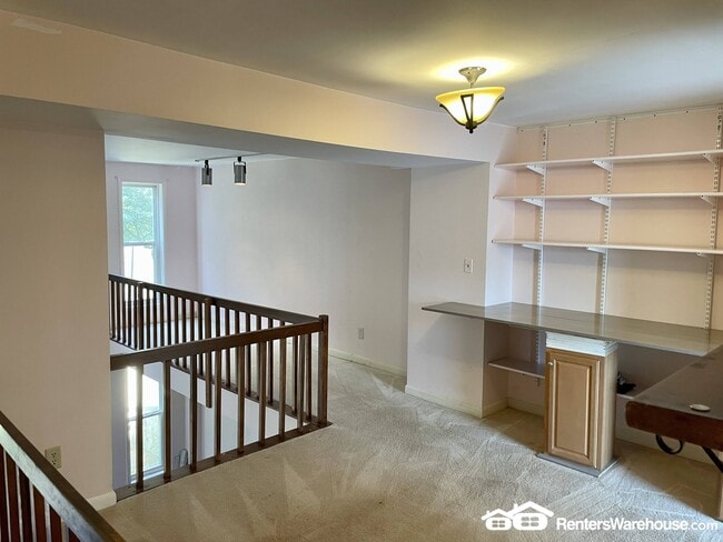 Photo - 9923 Valley Park Dr