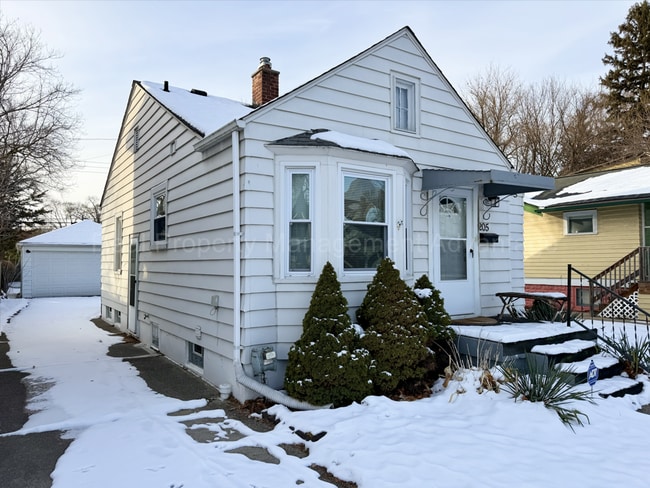 Photo - Meticulously Maintained 2 Bedrooms and 1.5 Bathrooms in Ferndale!