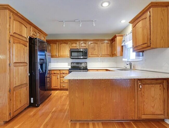 604 SW Nelson Dr