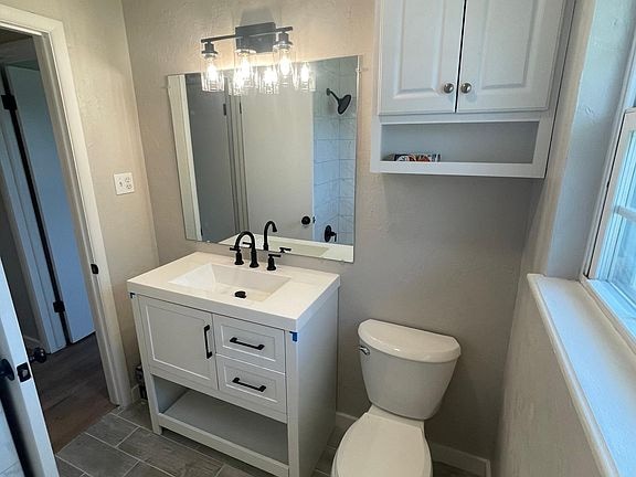 Photo - 1117 W Woodlane Dr