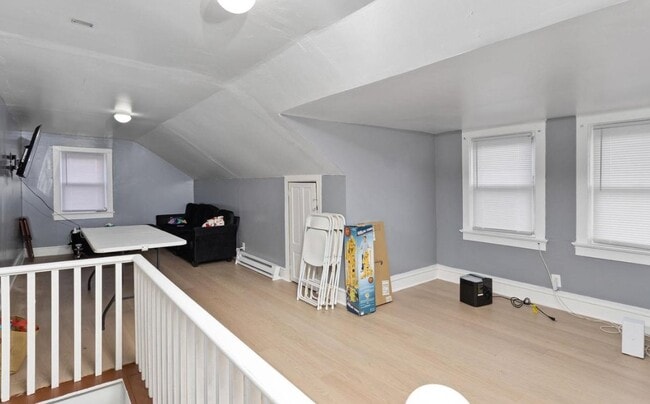 Photo - 237 Ardmore Ave Unit 1