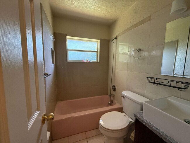 Photo - 5720 NW 15th St