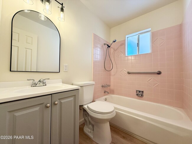 Photo - 2859 Meadow Ln