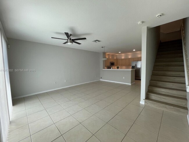 Photo - 6361 Landings Ter