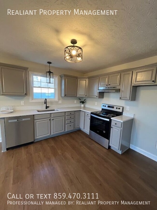 Photo - 808 Pinoak Dr