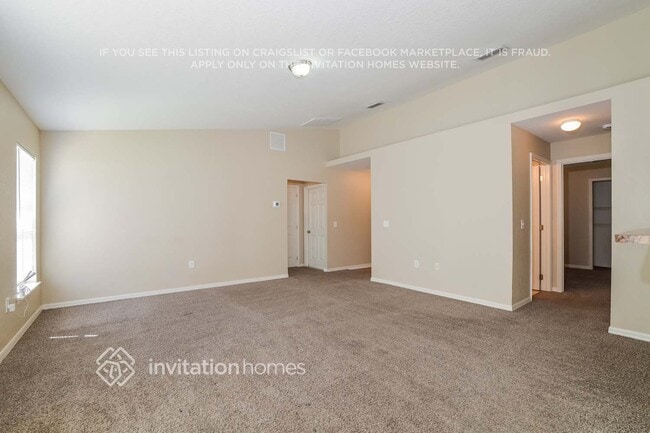 Photo - 749 Caribou Dr