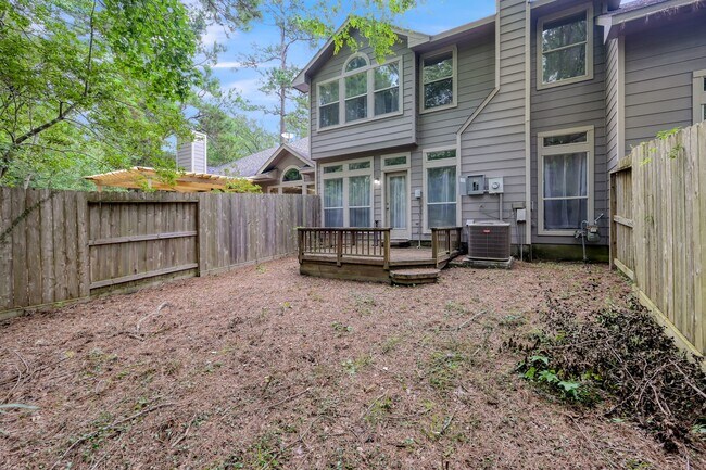 Photo - 23 Alderon Woods Pl