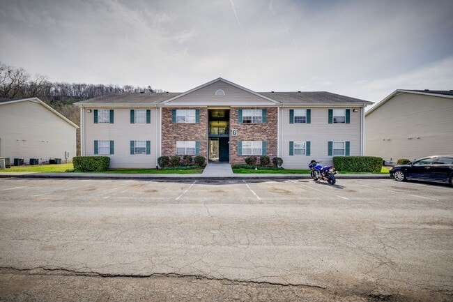 Photo - Creekview Luxury Apartments