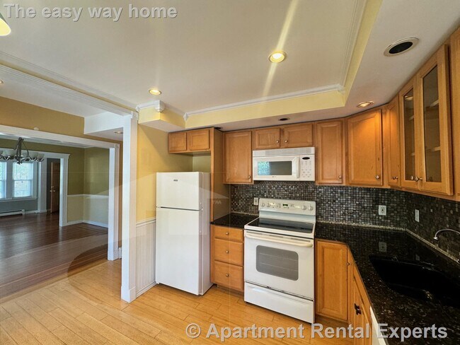 Photo - 60 Hamilton St