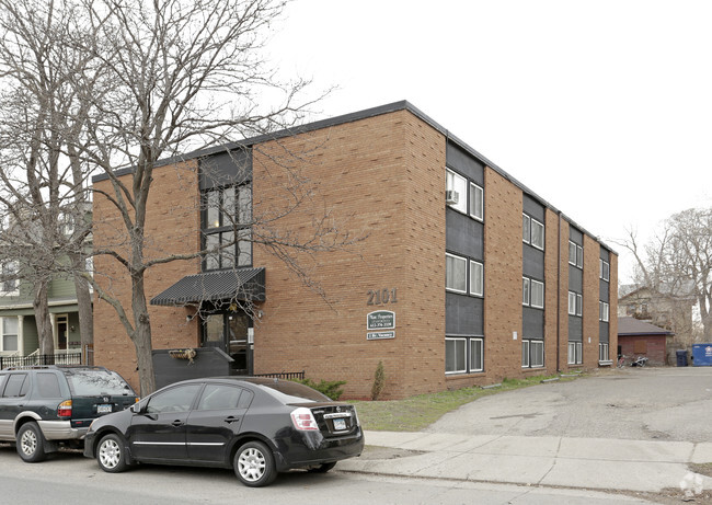 Building Photo - 2101 3rd Ave S Rental