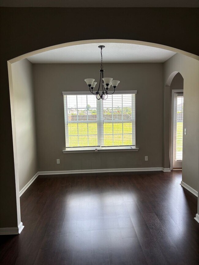 Photo - FOR RENT