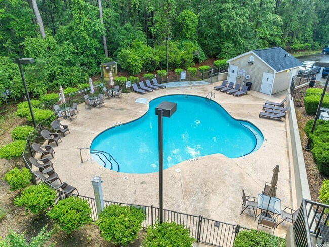 Photo - 395 Dunbarton Ln