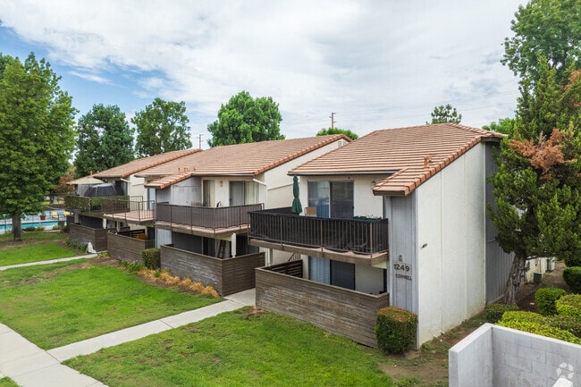 Citrus Grove Apartments
