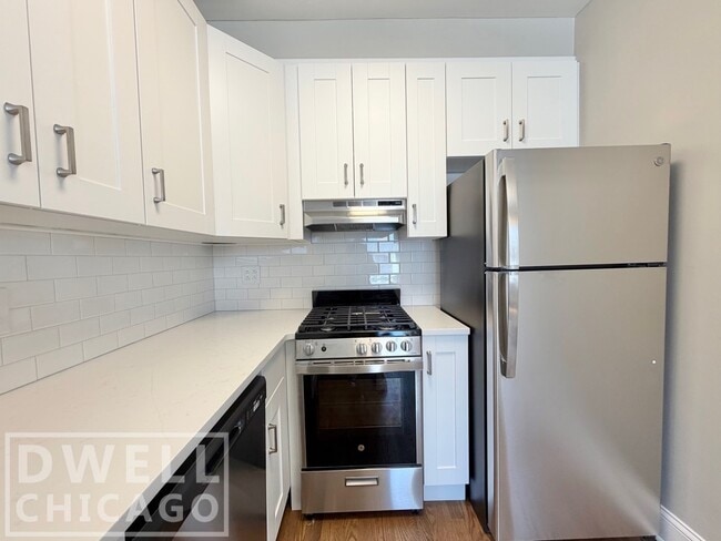 Photo - 1601 W Thome Ave Unidad 2A