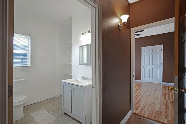 Photo - 2 Bedroom St Roch (accepts vouchers) Unit 2500