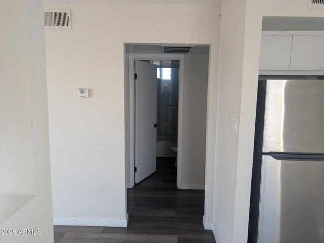 7160 N 53rd Ave Unidad 2