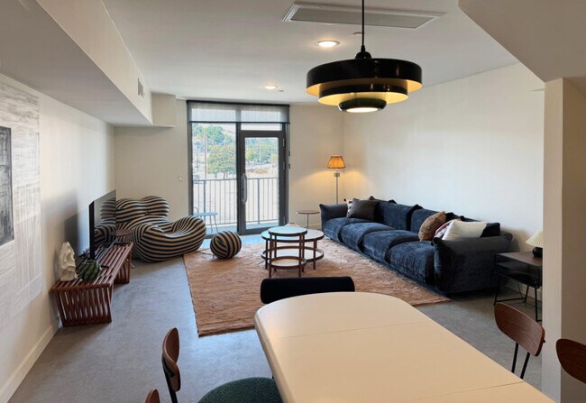 Photo - 4548 Huntington Dr S