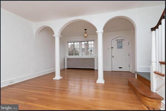 Photo - 3410 W Penn St